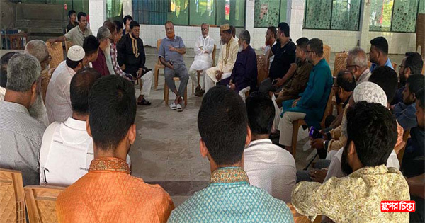 আইন-শৃঙ্খলা রক্ষার স্বার্থে পুলিশকে সহযোগিতা করতে হবে