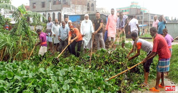 ফতুল্লার ৬নং ওয়ার্ডে জলাবদ্ধতা নিরসনে পানি নিষ্কাশন শুরু