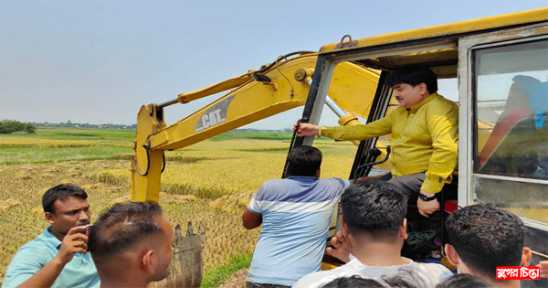 &nbsp;সোনারগাঁয়ে রাস্তার কাজের উদ্বোধন করলেন এমপি খোকা