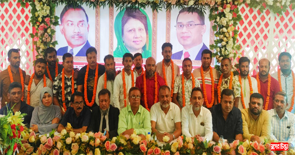 কারানির্যাতিত মহানগর স্বেচ্ছাসেবকদলের নেতাকর্মীদেরকে সংবর্ধনা