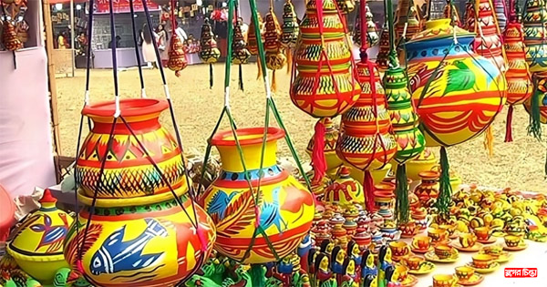 লোকজ মেলার অন্যতম আকর্ষণ মৃৎশিল্প