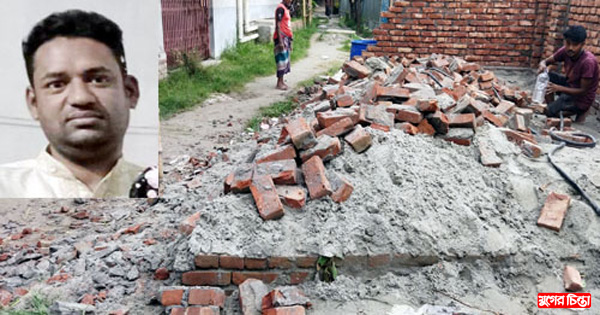 নির্মাণাধীন দোকান ভাঙচুর করলো কাউন্সিলরের ভাতিজা