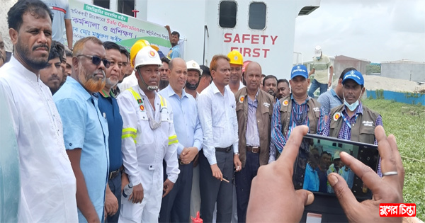 তৈল ও রাসায়নিকবাহী ট্যাংকারের অগ্নি নির্বাপণ বিষয়ক প্রশিক্ষণ