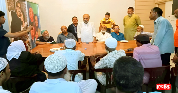 ৩&rsquo;শ নেতা-কর্মী নিয়ে আনোয়ার হোসেনের দ্বারস্থ