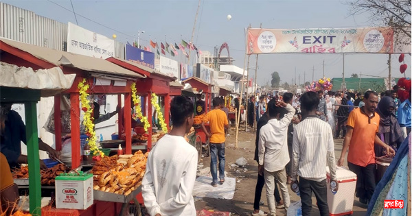 বাণিজ্য মেলায় লোকসান এড়াতে সাব ভাড়ায় ভাগাভাগির স্টল