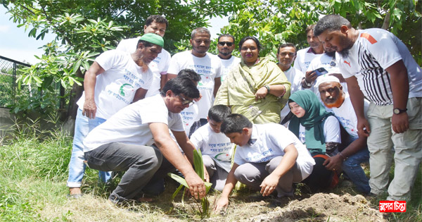 শহরের একমাত্র স্বস্তির নিঃশ্বাস ফেলার স্থান শেখ রাসেল পার্ক