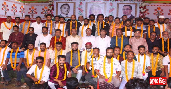 মহানগর যুবদলের কারা নির্যাতিত নেতাকর্মীদের সংবর্ধনা