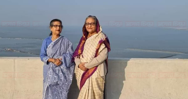 প্রধানমন্ত্রীর হঠাৎ পদ্মা সেতু পরিদর্শন