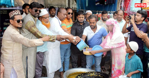 ১৫নং ওয়ার্ড যুবদলের দোয়া ও খাবার বিতরণ