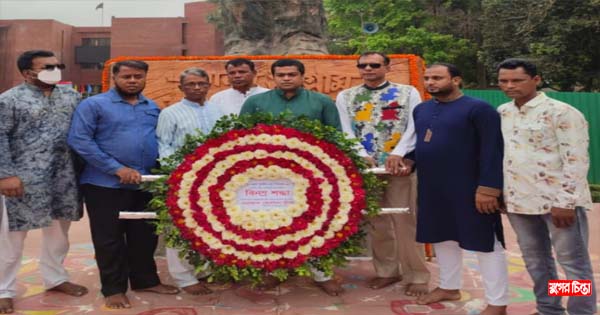 মহান স্বাধীনতা ও জাতীয় দিবসে বঙ্গবন্ধুর ভাষ্কর্যে দীপের শ্রদ্ধা