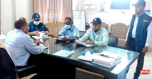 জেলা শিক্ষা অফিসে দুদকের অভিযান