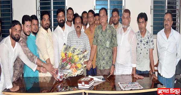 আব্দুল কাদিরকে&nbsp;সিদ্ধিরগঞ্জ আদমজী আঞ্চলিক শ্রমিক লীগের শুভেচ্ছা