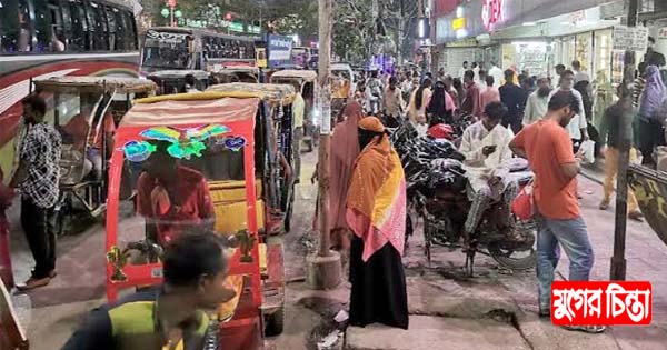 পপুলার ডায়াগনস্টিক সেন্টারের সামনে অবৈধ গাড়ি ও মোটরসাইকেল পার্কিং