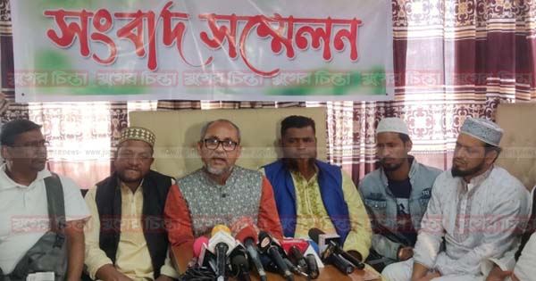বেফাঁস মন্তব্যের কারণে প্রধানমন্ত্রীর কাছে ক্ষমা চাইলেন লায়ন বাবু