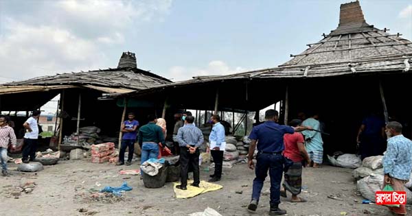 সোনারগাঁয়ে অবৈধ অ্যালুমিনিয়াম কারখানায় অভিযান, জরিমানা ৪ লাখ