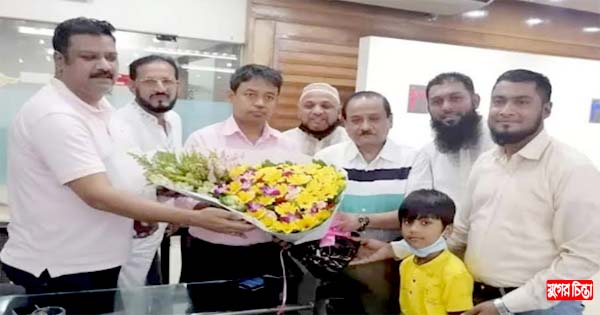নারায়ণগঞ্জ ক্লাবে ফুলের শুভেচ্ছায় সিক্ত ডিআইজি হারুন