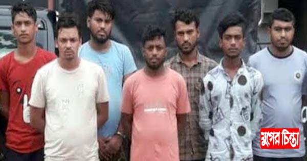 দেশীয় অস্ত্রসহ চাঁদাবাজ দেলুর ভাগিনাসহ ৭ কিশোরগ্যাং গ্রেপ্তার