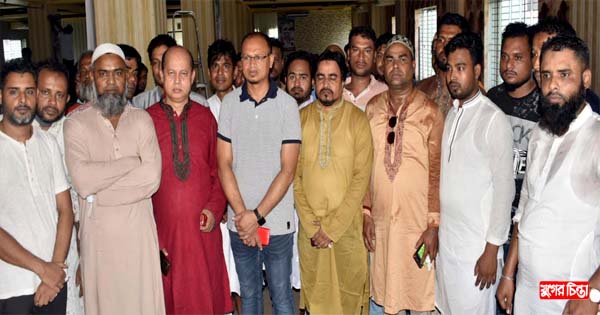 পুলিশের বাধায় পন্ড জেলা স্বেচ্ছাসেবক দলের ইফতার মাহফিল