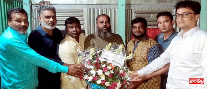আক্তার হোসেনকে অভিনন্দন