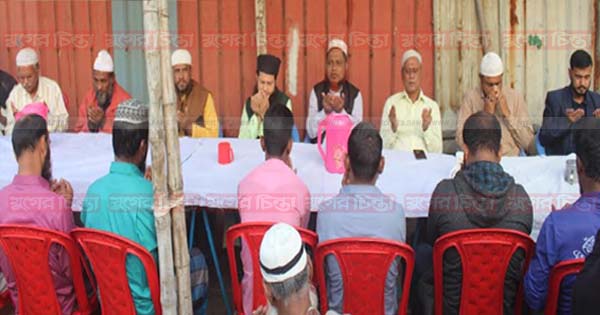 কুতুবপুরে শ্রমিক নেতা পলাশের সুস্থতা কামনায় দোয়া ও তোবারক বিতরণ