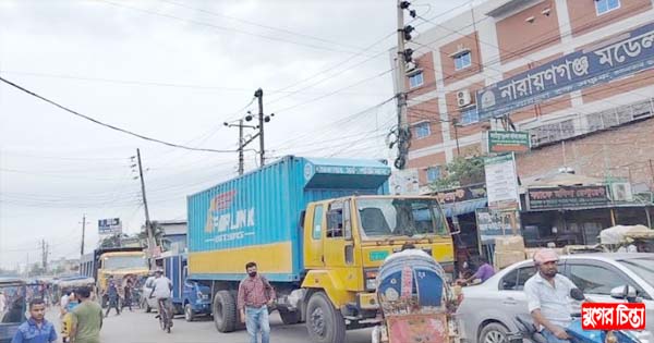 যানজটের কবলে ঢাকা-মুন্সিগঞ্জ সড়ক