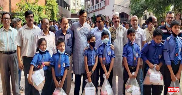 সামর্থ্য অনুযায়ী আমাদেরকে মানবতার সেবায় এগিয়ে আসতে হবে