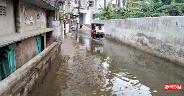 ফের জলাবদ্ধতার কবলে ফতুল্লার বিশাল এলাকা