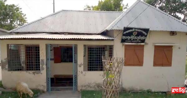 ঘুষ ছাড়া কাজ হয়না বন্দরের মদনগঞ্জ ভূমি অফিসে