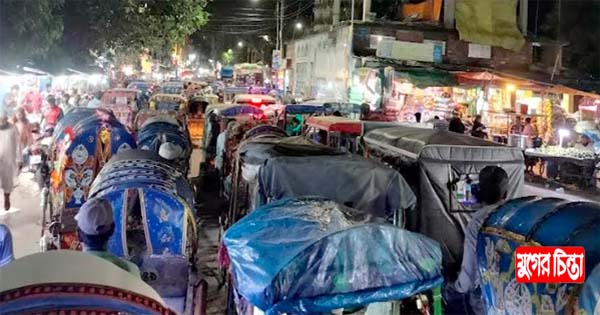 সিরাজদ্দৌলা রোডের যানজটের মূল কারণ দখল-হকার &nbsp;