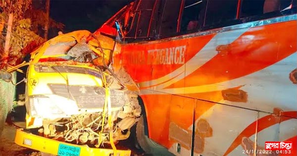 জামতলায় বাস-ট্রাকের মুখোমুখি সংঘর্ষে আহত ২০