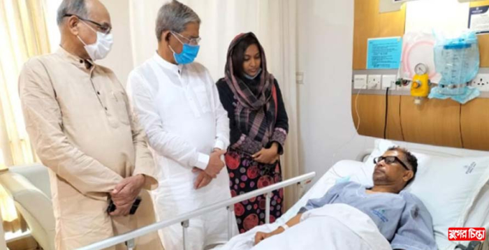 মামুন মাহমুদকে দেখতে গেলেন মির্জা ফখরুল