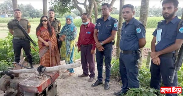 আড়াইহাজারে অবৈধ বালু উত্তোলন, দুই ড্রেজার জব্দ