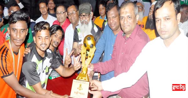 বঙ্গবন্ধু গোল্ডকাপ ফুটবল টুর্নামেন্টে চ্যাম্পিয়ন ফতুল্লা