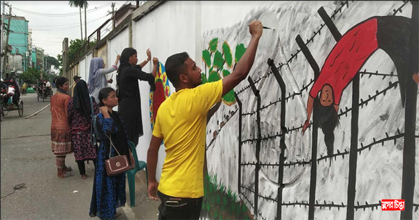 বন্দরে শিক্ষার্থীদের রং তুলিতে সাঈদ-মুগ্ধ-ফেলানী &nbsp; &nbsp;