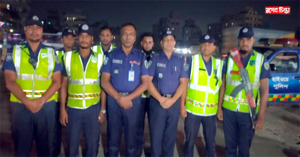 ঈদযাত্রা নির্বিঘ্ন করতে ঢাকা-চট্টগ্রাম-সিলেট মহাসড়কে কাজ করছে