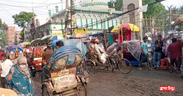 শায়েস্তা খাঁন সড়কে যানজটে&nbsp;ভোগান্তিতে মানুষ