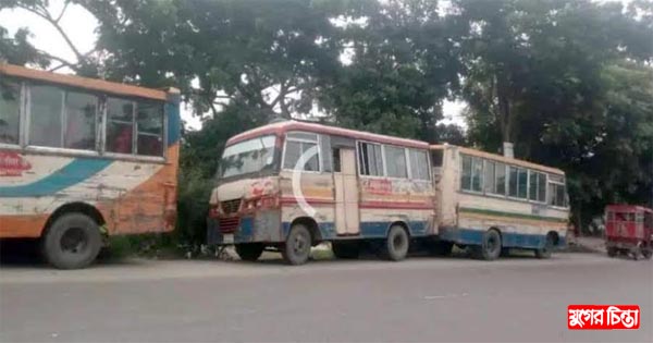 অটোরিকশার দাপটে লোকসান গুনছেন বাস মালিকরা