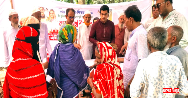 জামপুর ইউনিয়নে জনসাধারণের&nbsp;মাঝে দীপের নগদ অর্থ প্রদান
