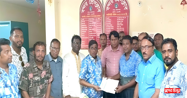 বন্দর প্রেসক্লাবের নির্বাচনে ১৩ পদে ১৭ জন