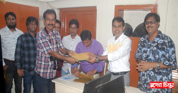 সাংবাদিকদের&nbsp;স্বার্থ রক্ষা হচ্ছে না: দ্বীপ আজাদ