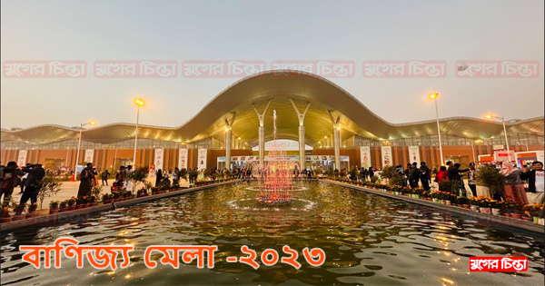 ছাড়ের ছড়াছড়িতেও ক্রেতা কম