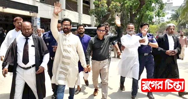 নাশকতার মামলায় জাহিদ হাসান রোজেলসহ তিনজন কারাগারে