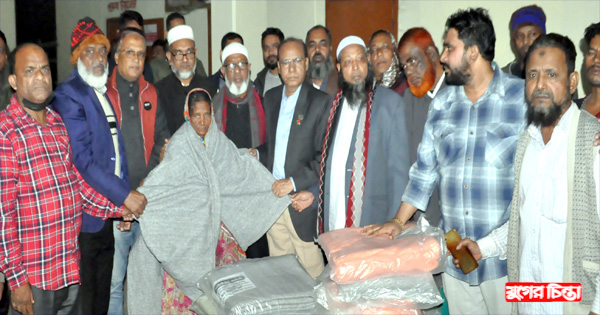 আবদুল হাই&rsquo;র উদ্যোগে শীর্তাত&nbsp;মানুষের মাঝে কম্বল বিতরণ