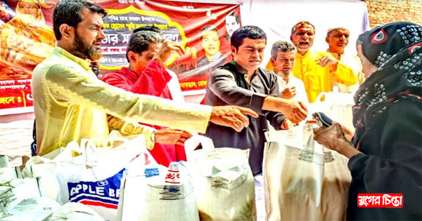 বারদী ইউনিয়নের দুস্থদের মাঝে&nbsp;দীপের ইফতার সামগ্রী বিতরণ