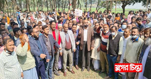 জমি মালিকদের বিক্ষোভের মুখে মেট্রোরেল কর্মকর্তারা