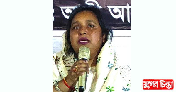 মায়ের জন্য কাঁদলেন আইভী