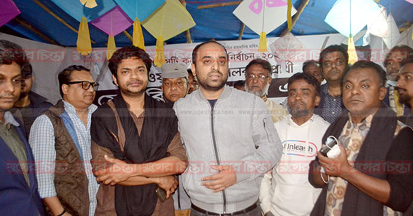রিয়াদকে সমর্থন দিলেন ববি