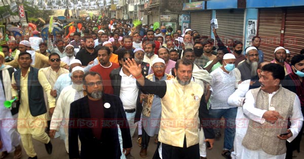 ১৬নং ওয়ার্ডে কবির হোসেনের গণসংযোগে জনসমুদ্র