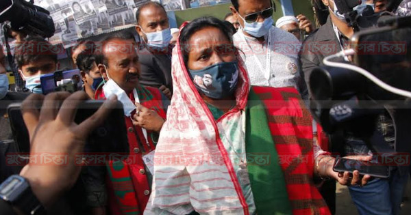 অনেকে ভোট দিতে পারছে না : আইভী