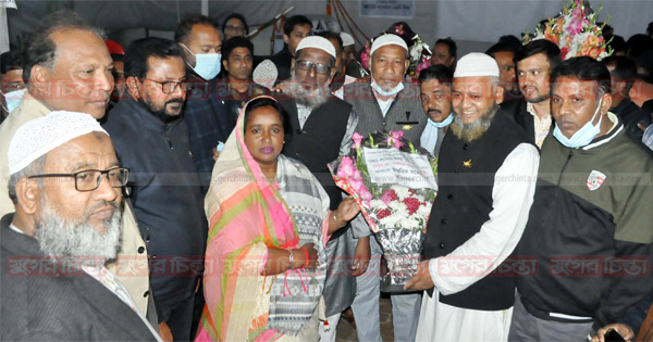 আইভীকে নব-নির্বাচিত কাউন্সিলর শাহীন মিয়া শুভেচ্ছা